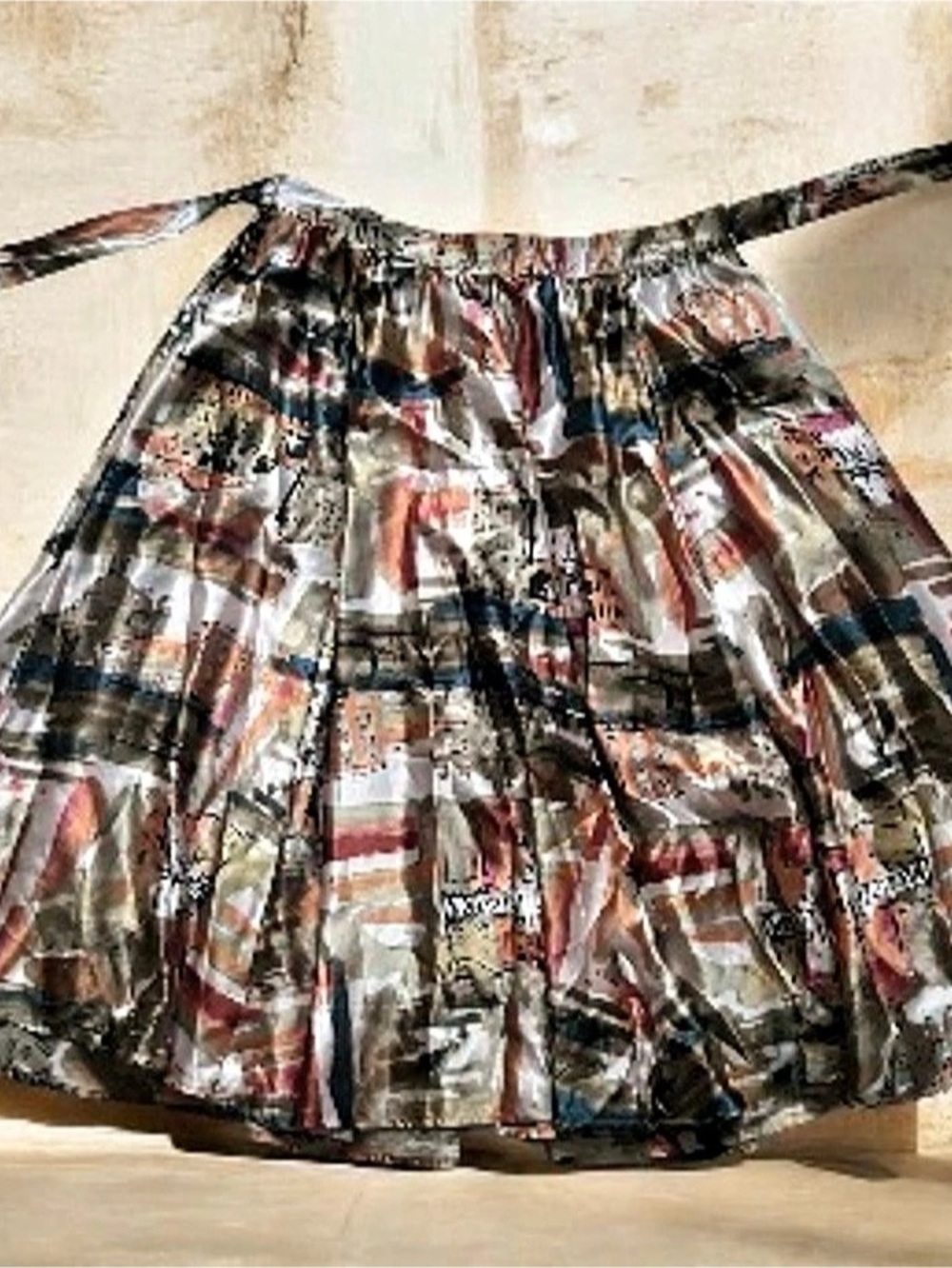 Versona flowy skirt with attached belt